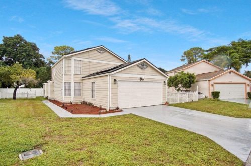 5634 Dewberry Way, West Palm Beach, FL 33415-4501