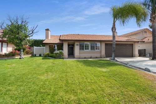 8784 Sandhill Dr, Riverside, CA 92508-3134