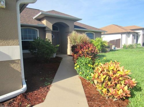 4111 21st St, Lehigh Acres, FL 33976-3342