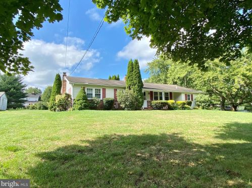 224 Buchert Rd, Gilbertsville, PA 19525-9152