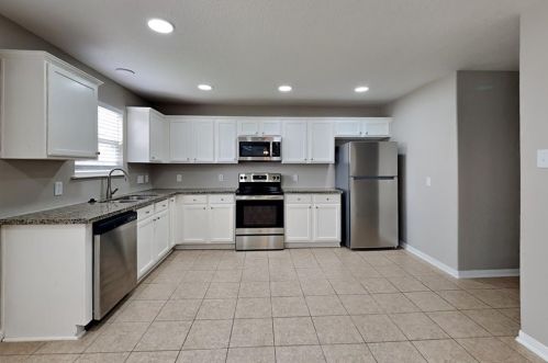 17647 Barton Point Ln, Richmond TX  77407-2481 exterior