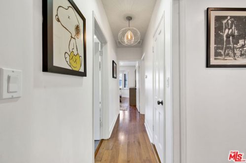 12202 Hartsook St, North Hollywood CA  91601-3961 exterior