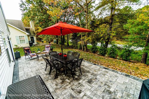 36 Winding River Rd, Lakewood NJ  08701-5733 exterior