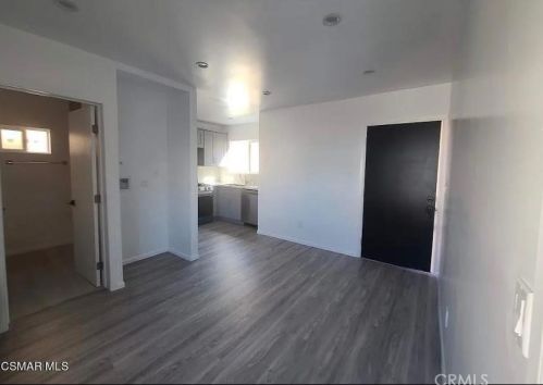 6827 Radford Ave, North Hollywood CA  91607-1323 exterior