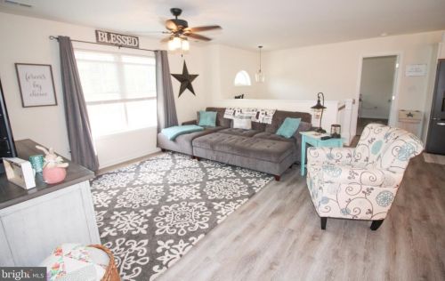 3308 Swover Creek Rd, Edinburg VA  22824-3725 exterior