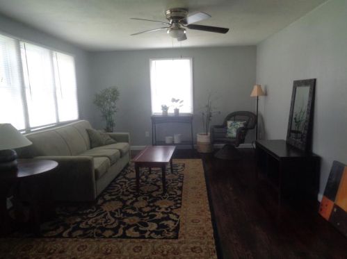 47 Arrow Ave, Warwick RI  02886-5101 exterior