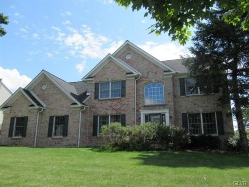 5920 Elderberry Dr, Orefield, PA 18069-8811