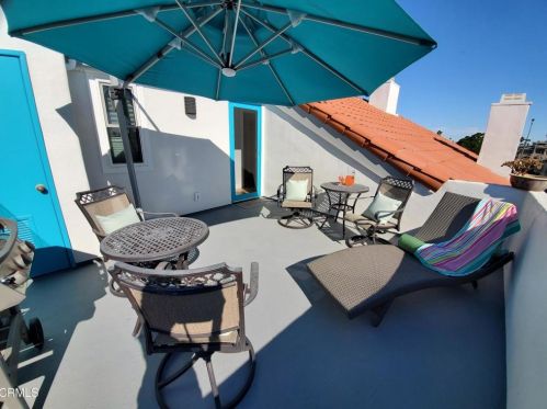 3713 Sunset Ln, Oxnard CA  93035-4133 exterior