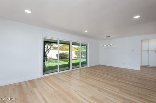 8112 10 Pl, Phoenix AZ 85014-1253 exterior