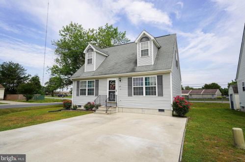 62 Robinson Cir, Seaford, DE 19973-1539
