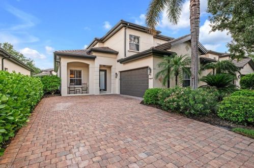 6135 Montelena Cir, Naples, FL 34119-4793