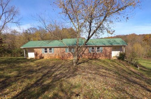 6205 Darby Dr, Knoxville, TN 37924-2258