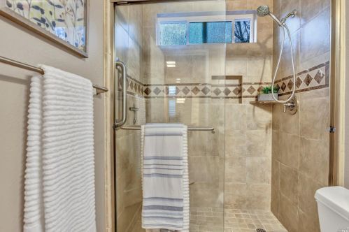 610 Rose Dr, Benicia CA  94510-3756 exterior