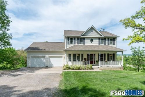 1153 Fenno Dr, Panarama Park, IA 52722-5740