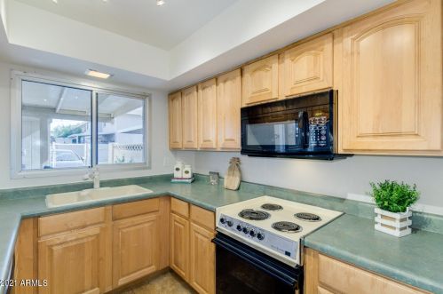 6105 Granite Reef Rd, Scottsdale AZ  85250-5868 exterior