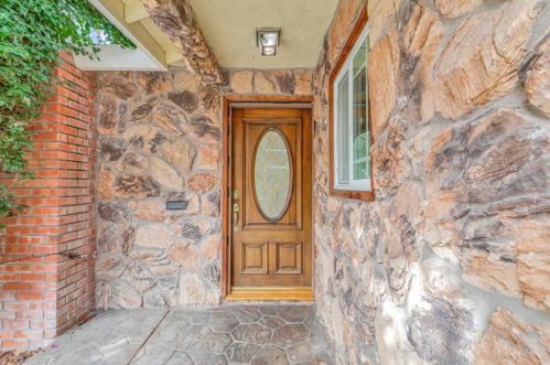 524 Hobie Ln, San Jose, CA 95127-3531