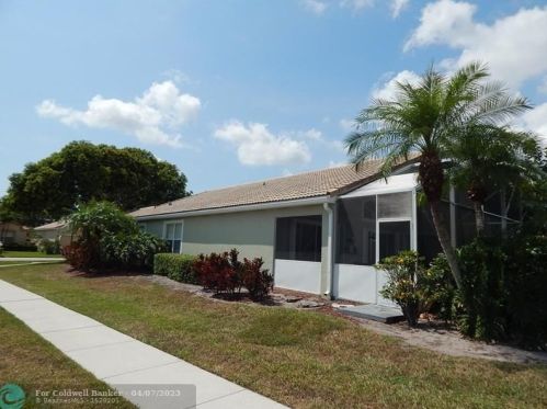 6901 Camille St, Boynton Beach, FL 33437-6057
