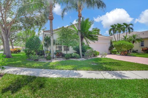 9587 Arbor View Dr, Boynton Beach, FL 33437-5936
