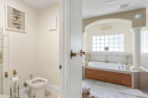 1125 Coleman Ave, Fort Pierce FL  34953-1824 exterior