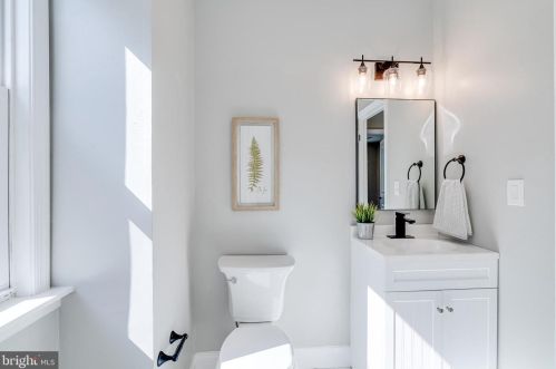 4425 Larchwood Ave, Philadelphia PA  19104-3915 exterior