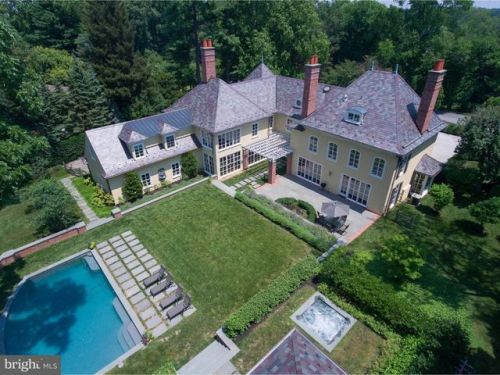 1122 Brynlawn Rd, Ithan, PA 19085-2102
