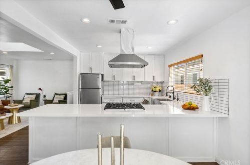 3508 Olive Ave, Long Beach CA  90807-4644 exterior