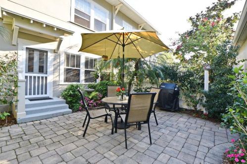 1021 Nash Dr, Kissimmee FL 34747-4310 exterior