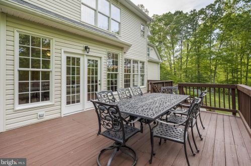 20 Hartlake Dr, Fredericksburg VA  22406-4635 exterior