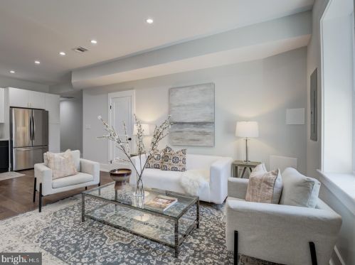 203 P St, Washington, DC 20001-1927