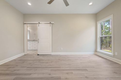 2129 Trevor Cir, Milton FL  32583-9616 exterior