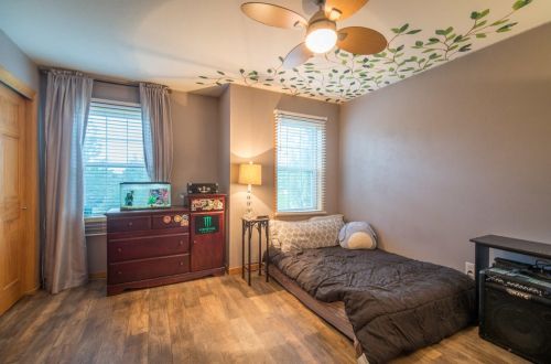 1180 Auburn Rd, West Bend WI  53090-5465 exterior