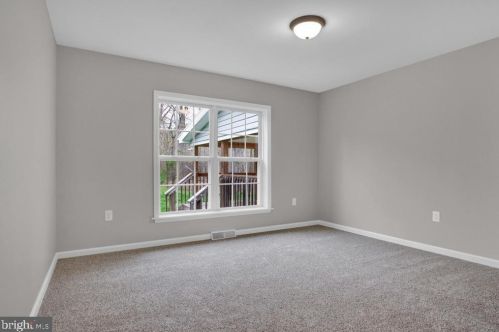 60 Cold Springs Rd, Carlisle PA 17015-9113 exterior