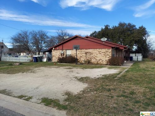 203 Avenue, Copperas Cove TX  76522-2156 exterior