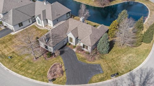 1540 Lake George Dr, Mishawaka IN  46545-4065 exterior