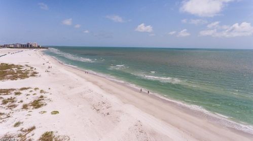 6000 Gulf Rd, Fort Myers Beach FL  33931-4315 exterior