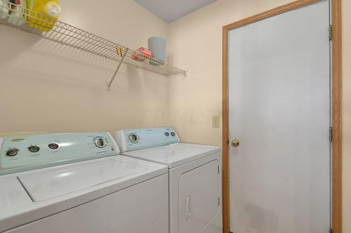 410 Green Apple Pl, Pataskala OH  43062-7453 exterior