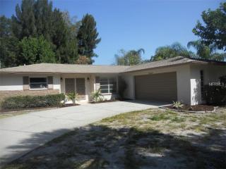 200 Charles Dr, Nokomis, FL 34275-3731