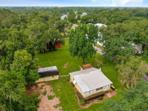 396 Collins St, Umatilla FL  32784-8387 exterior