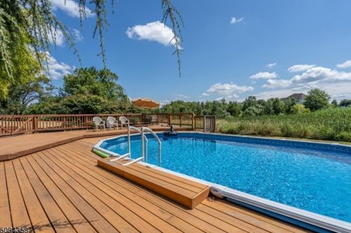 115 Johanna Farms Rd, East Amwell Township NJ  08551-2009 exterior