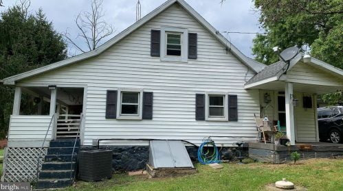 1020 Old Waynesboro Rd, Charnita, PA 17320-8907