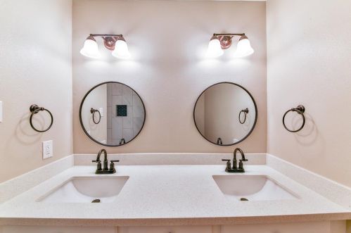 308 Kansas St, Morgans Point TX 77571-5432 exterior