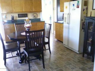 330 Campbell Ave, Belford, NJ 07718-1553