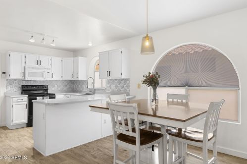 950 Redondo Dr, Gilbert AZ 85233-7539 exterior