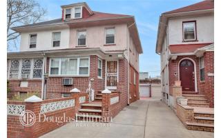 214 Sullivan Pl, Brooklyn, NY 11225-2709