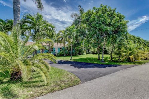 1455 Shannondale Rd, West Palm Beach FL  33406-3233 exterior