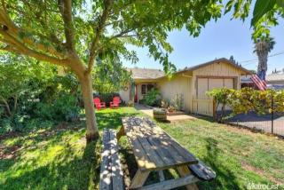 5537 10th St, Sheridan, CA 95681-9720