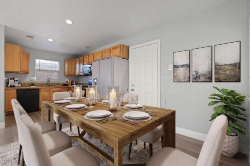 1325 Arrowhead Ct, Modesto CA  95351-1723 exterior