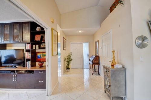 10330 Utopia Cir, Boynton Beach, FL 33437-5545