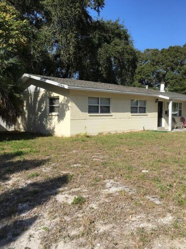 5999 7th St, Saint Petersburg, FL 33705-5514