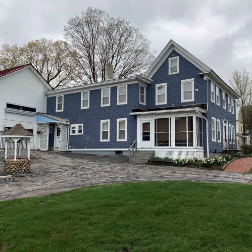 596 Portland St, Rochester, NH 03867-2428